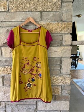 Coline Tunic Dress Green with Hot Pink Trim & Floral Abstract Print Size XL